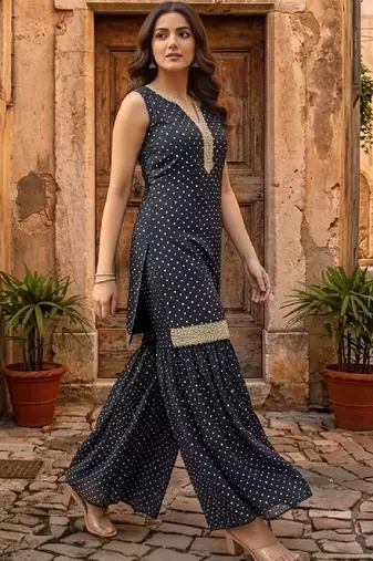 Women Ethnic Motifs Printed Regular Kurta with Sharara