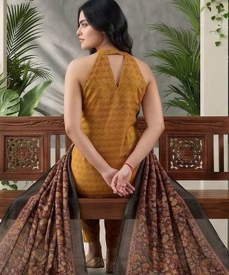 Women Ethnic Motifs Printed Regular Kurta with Trousers & With Dupatta 5