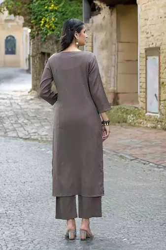 Gotta Patti Straight Silk Crepe Kurta With Trousers
