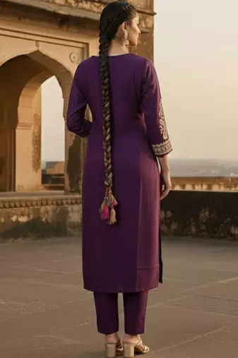 Women Ethnic Motifs Embroidered Regular Thread Work Kurta with Trousers