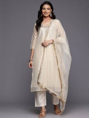 Ethnic Motifs Embroidered Kurta with Trousers & With Dupatta 1