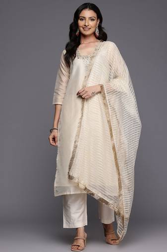 Ethnic Motifs Embroidered Kurta with Trousers & With Dupatta