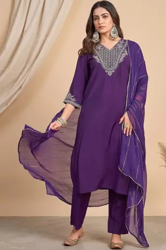 Women Ethnic Motifs Embroidered Regular Thread Work Kurta with Trousers & With Dupatta