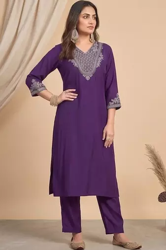 Women Ethnic Motifs Embroidered Regular Thread Work Kurta with Trousers & With Dupatta