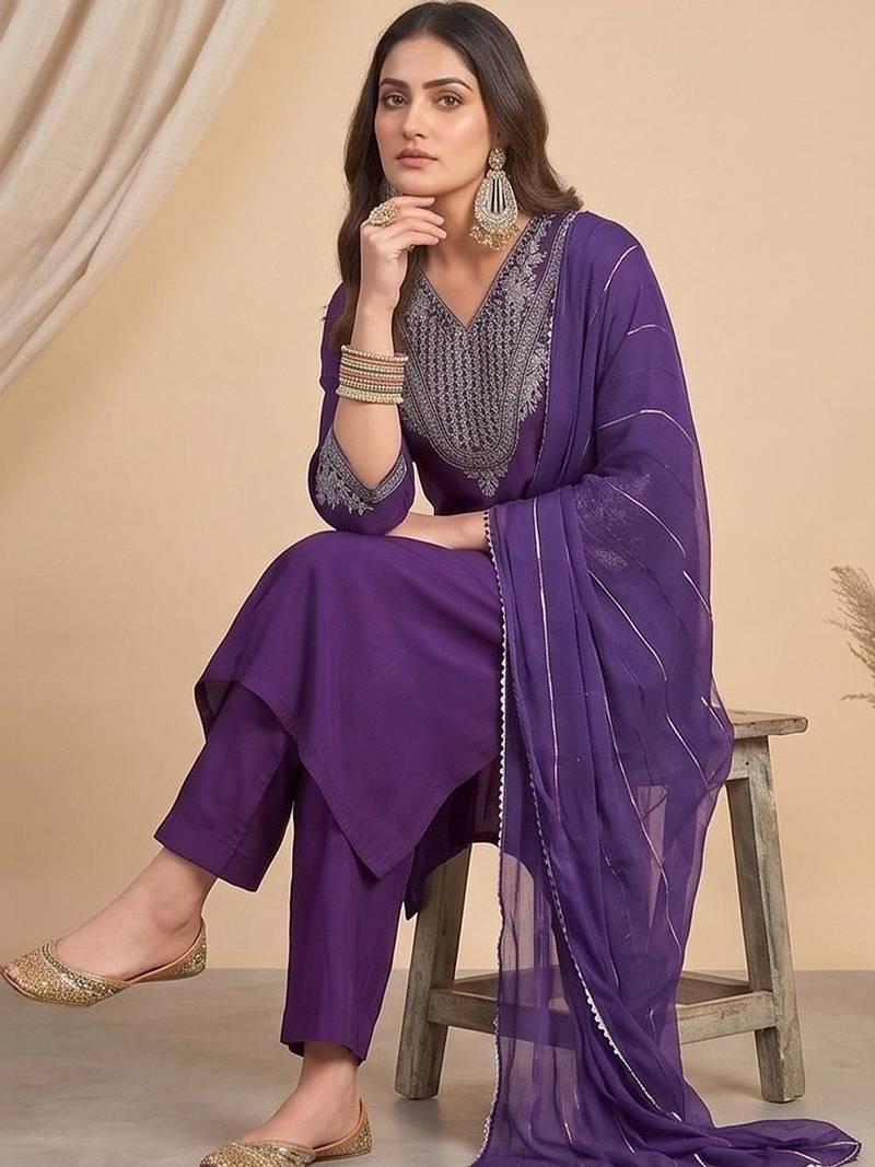 Women Ethnic Motifs Embroidered Regular Thread Work Kurta with Trousers & With Dupatta
