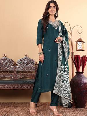 Ethnic Motifs Regular Thread Work  Silk Straight Kurta with Trousers & Dupatta 5