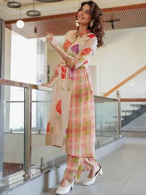 Women Floral Printed Regular Kurta with Trousers 6