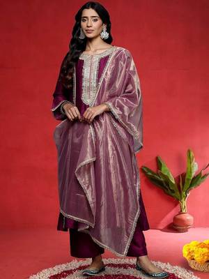 Geometric Yoke Design Notch Neck Sequinned Straight Kurta With Trouser And Dupatta 1