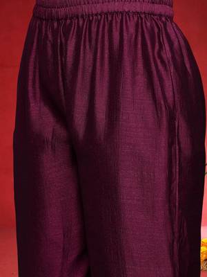 Geometric Yoke Design Notch Neck Sequinned Straight Kurta With Trouser And Dupatta 3