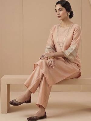Women Ethnic Motifs Embroidered Regular Thread Work Kurta with Trousers & With Dupatta 2