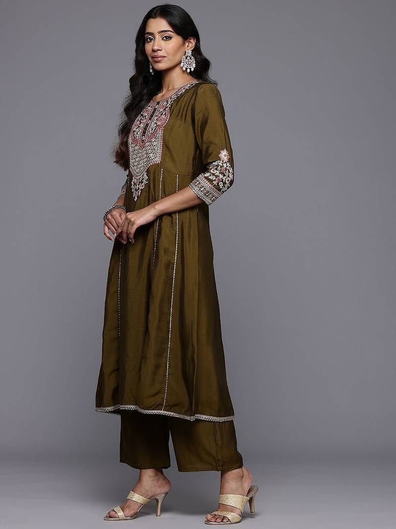 Floral Embroidered Zari Panelled Kurta With Palazzos & Dupatta