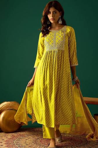 Women Leheriya Printed Empire Thread Work Kurta with Trousers & Dupatta