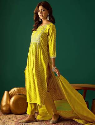 Women Leheriya Printed Empire Thread Work Kurta with Trousers & Dupatta 3