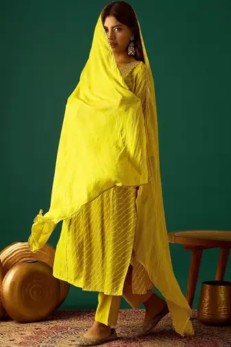 Women Leheriya Printed Empire Thread Work Kurta with Trousers & Dupatta