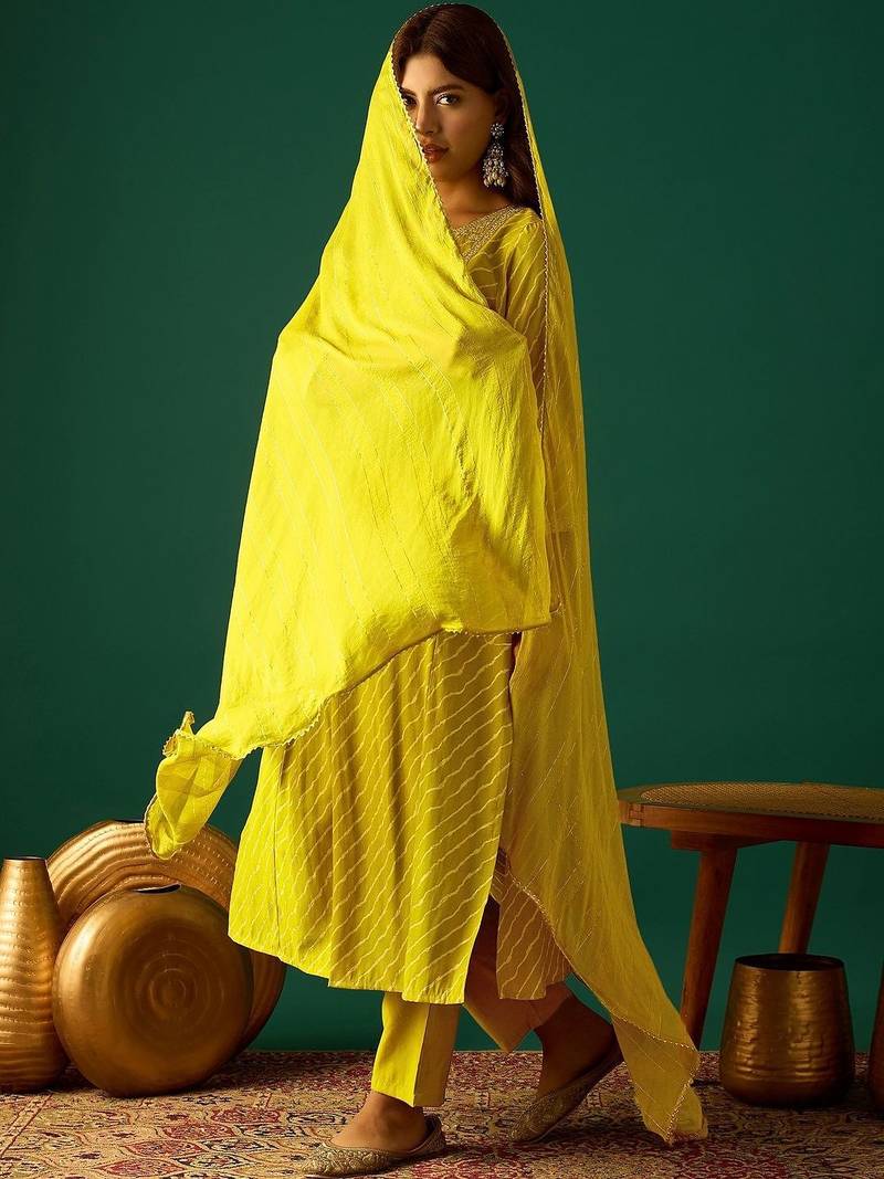 Women Leheriya Printed Empire Thread Work Kurta with Trousers & Dupatta