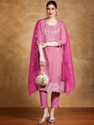 Floral Embroidered Regular Round Neck Straight Kurta With Trousers & Dupatta 1