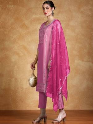 Floral Embroidered Regular Round Neck Straight Kurta With Trousers & Dupatta 3