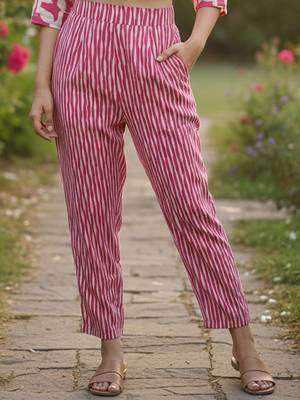 Women Printed Regular Kurta with Trousers & With Dupatta 6