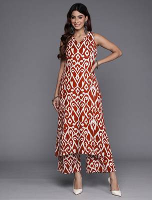 Ethnic Motifs Printed V-Neck Sleeveless  Cotton Straight Kurta With Palazzo 1