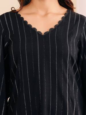Women Printed Regular Silk Crepe Kurta with Trousers 2