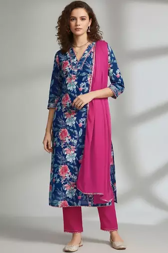 Women Floral Printed Regular Kurta with Trousers & With Dupatta
