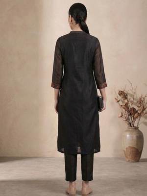 Women Printed Regular Chanderi Silk Kurta with Trousers & With Dupatta 7