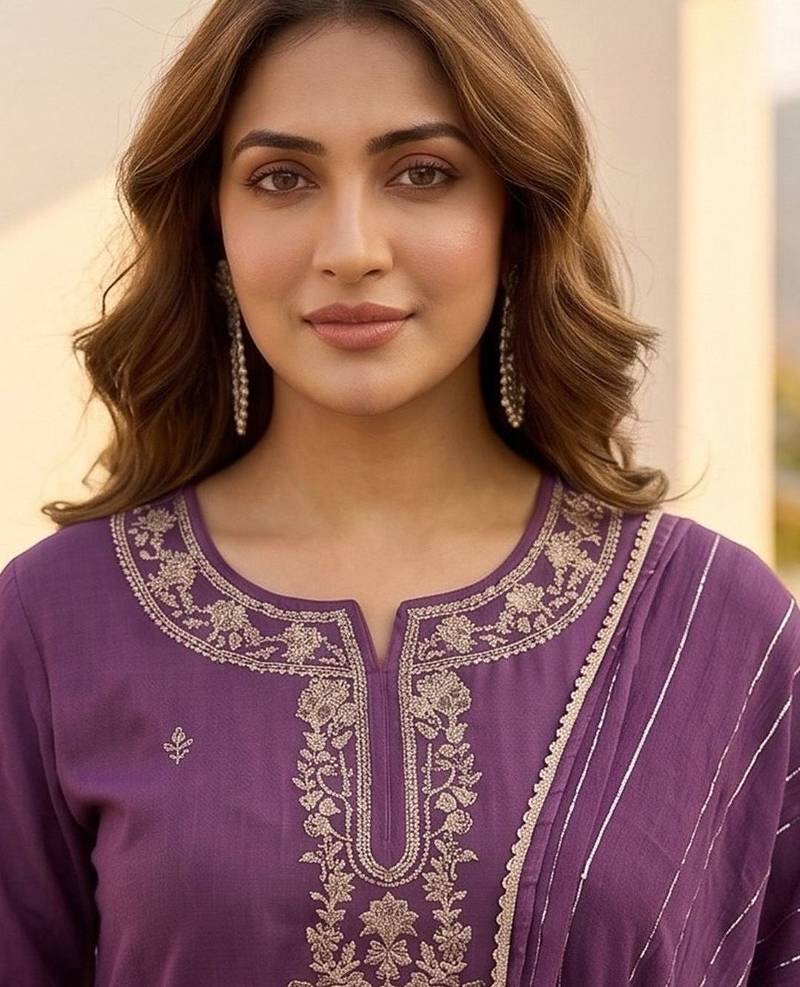 Women Ethnic Motifs Embroidered Regular Thread Work Kurta with Trousers & With Dupatta