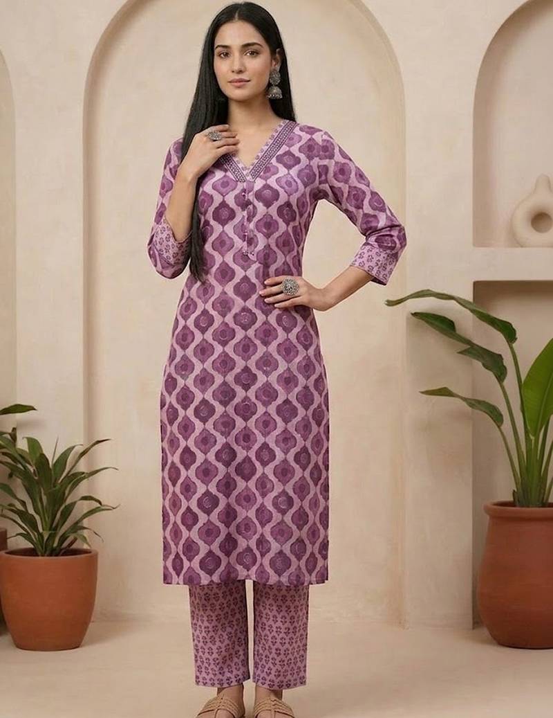 Women Ethnic Motifs Printed Regular Thread Work  Cotton Kurta with Trousers & With Dupatta