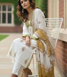 Women Ethnic Motifs Printed Empire Mirror Work  Cotton Kurta with Trousers & With Dupatta