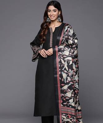 Floral Embroidered Thread Work Kurta with Trousers & Dupatta 6