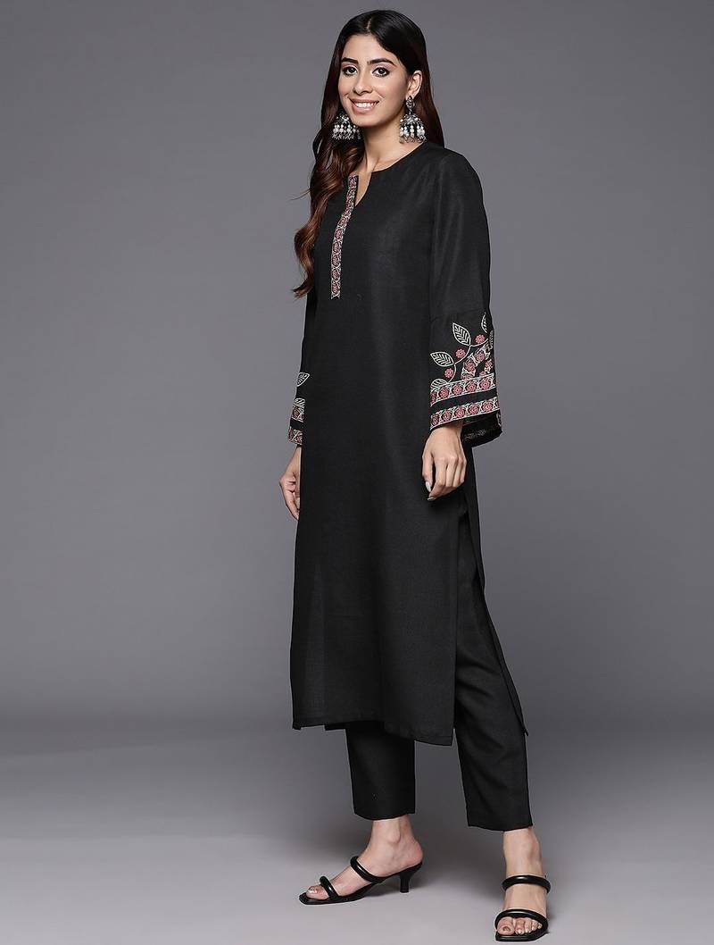 Floral Embroidered Thread Work Kurta with Trousers & Dupatta