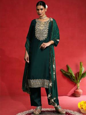 Women Ethnic Motifs Embroidered Kurta with Trouser & Dupatta 1