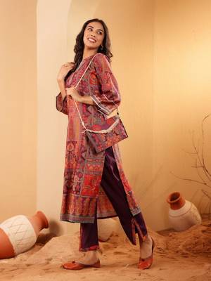 Ethnic Motifs Printed Gotta Patti Chanderi Silk Kurta With Trousers 1