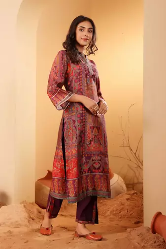 Ethnic Motifs Printed Gotta Patti Chanderi Silk Kurta With Trousers