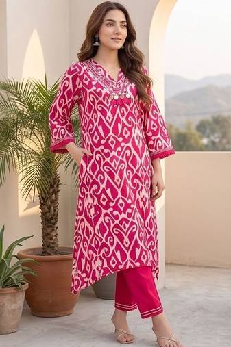 Women Ethnic Motifs Printed Regular Thread Work  Cotton Kurta with Trousers