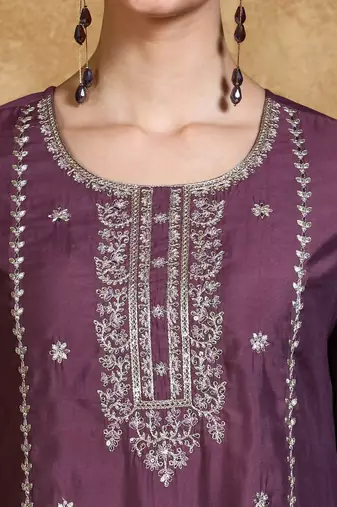 Women Floral Embroidered Kurta with Trousers & Dupatta