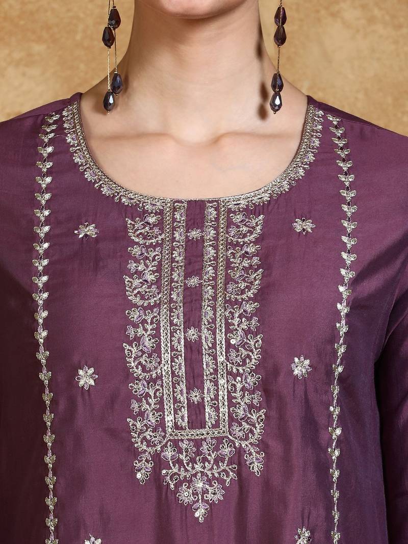 Women Floral Embroidered Kurta with Trousers & Dupatta