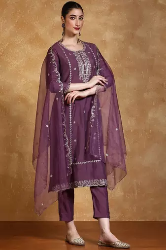 Women Floral Embroidered Kurta with Trousers & Dupatta