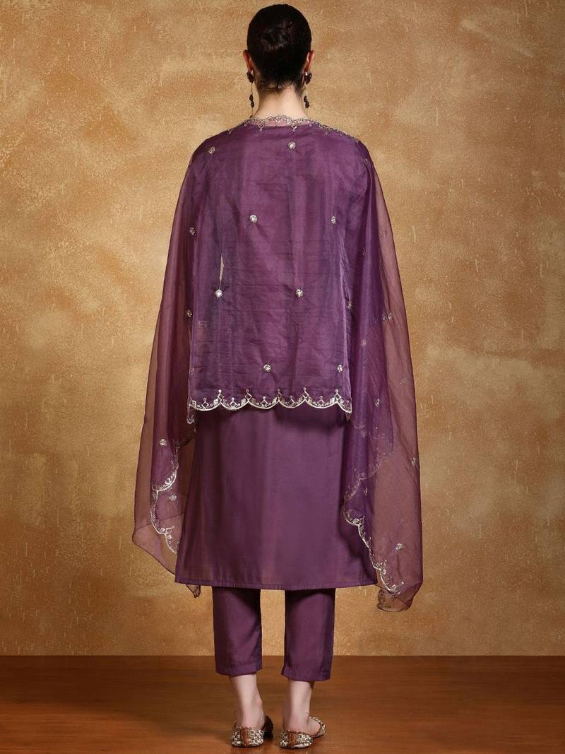 Women Floral Embroidered Kurta with Trousers & Dupatta