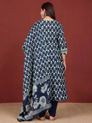 Floral Printed V-Neck Gotta Patti  Cotton A-Line Kurta With Trousers & Dupatta 3