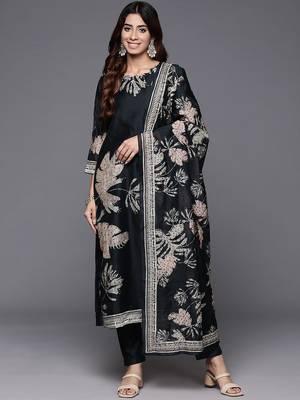 Floral Embroidered Chanderi Silk Straight Kurta & Trousers With Dupatta 1
