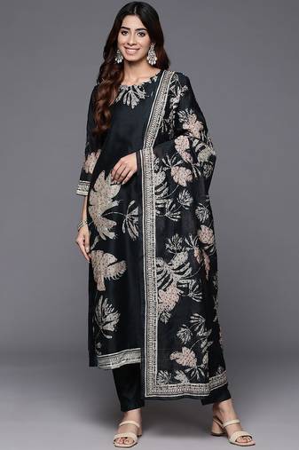 Floral Embroidered Chanderi Silk Straight Kurta & Trousers With Dupatta