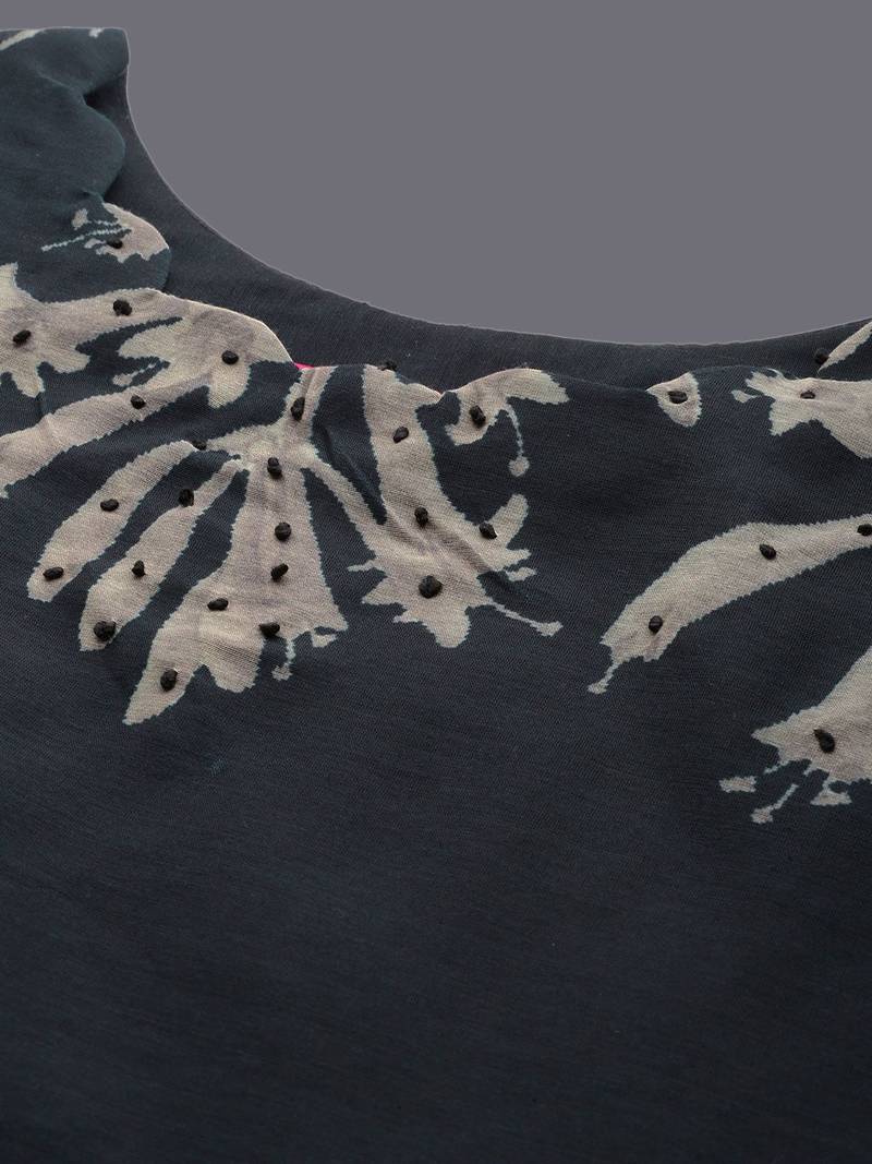 Floral Embroidered Chanderi Silk Straight Kurta & Trousers With Dupatta