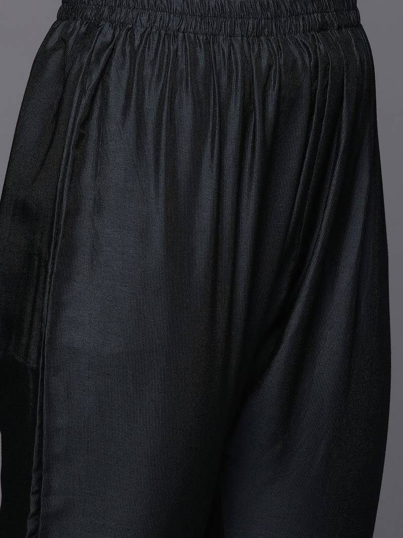Floral Embroidered Chanderi Silk Straight Kurta & Trousers With Dupatta