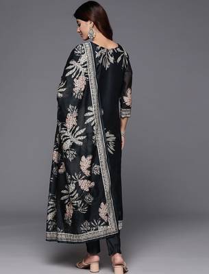 Floral Embroidered Chanderi Silk Straight Kurta & Trousers With Dupatta 6