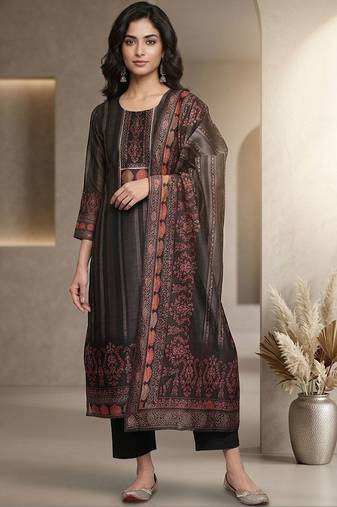 Women Ethnic Motifs Printed Regular Chanderi Silk Kurta with Trousers & With Dupatta