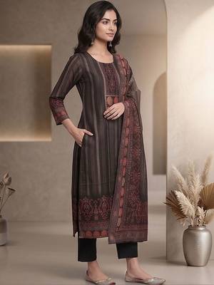 Women Ethnic Motifs Printed Regular Chanderi Silk Kurta with Trousers & With Dupatta 4