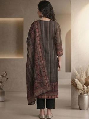 Women Ethnic Motifs Printed Regular Chanderi Silk Kurta with Trousers & With Dupatta 6