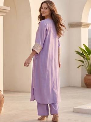 Women Embroidered Regular Thread Work Kurta with Palazzos 5
