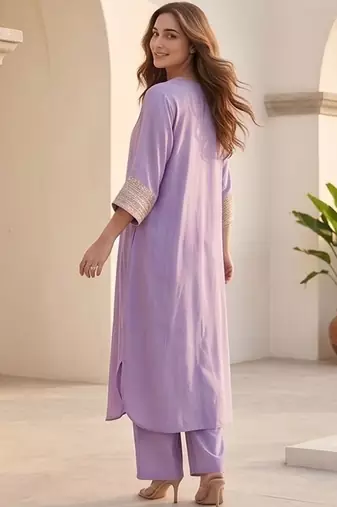 Women Embroidered Regular Thread Work Kurta with Palazzos